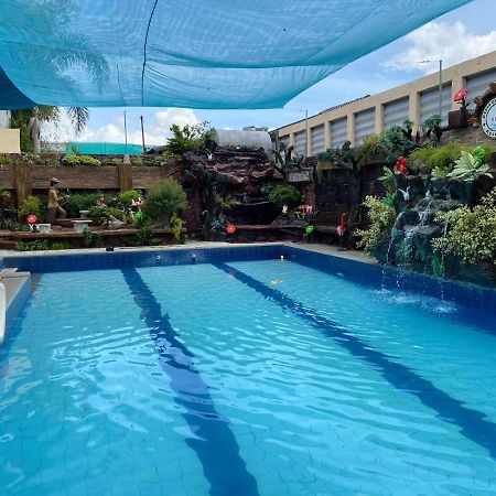 Srjo Fun Central Resort Calamba  Exterior foto
