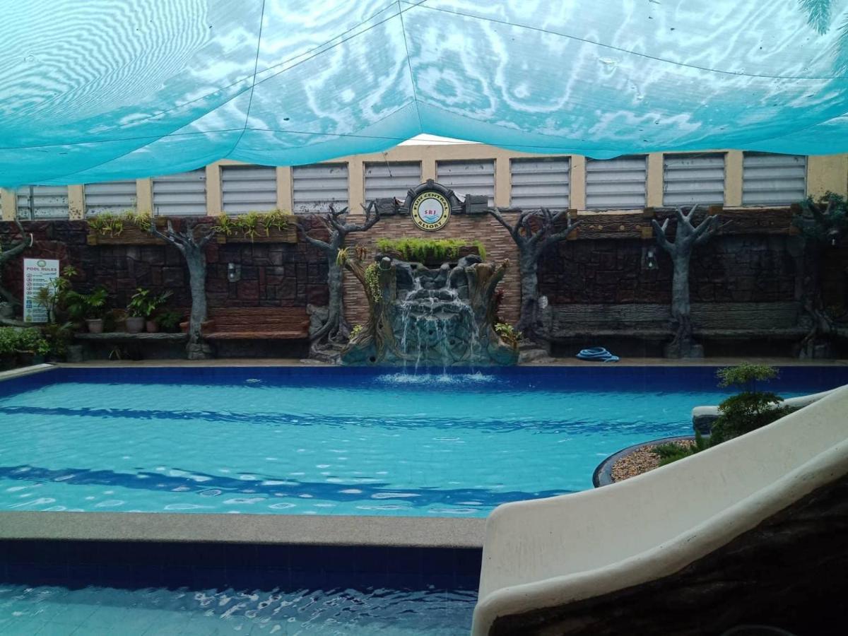 Srjo Fun Central Resort Calamba  Exterior foto