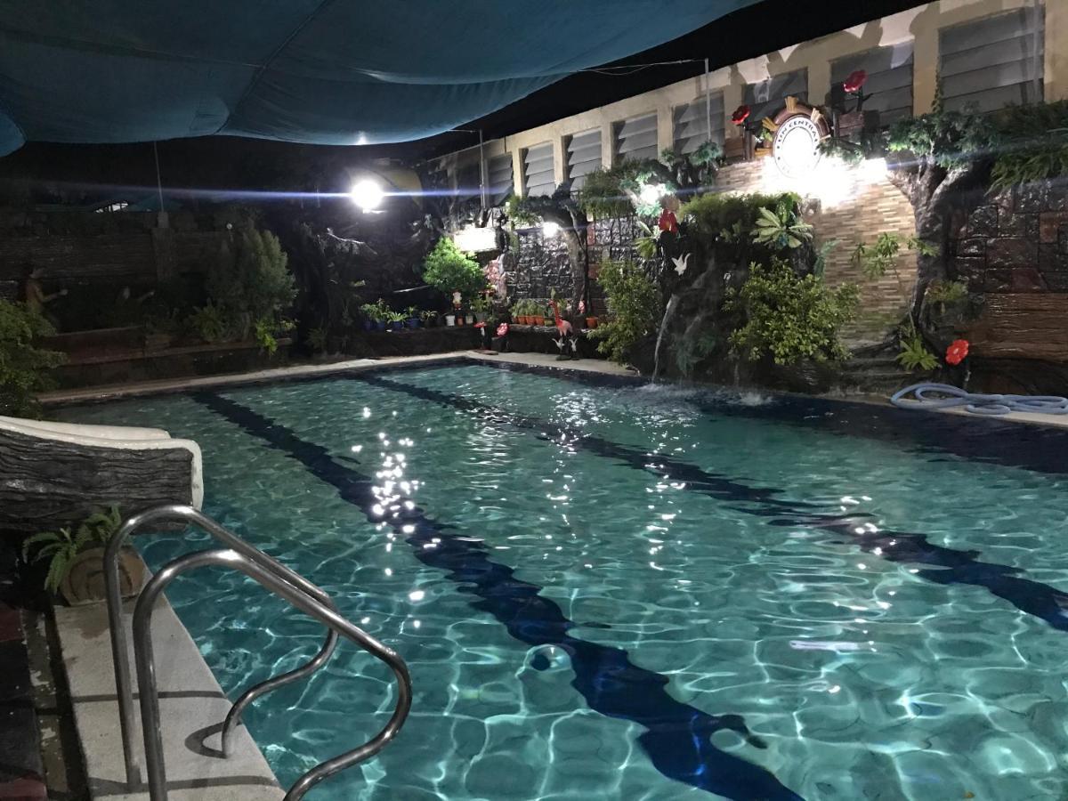 Srjo Fun Central Resort Calamba  Exterior foto
